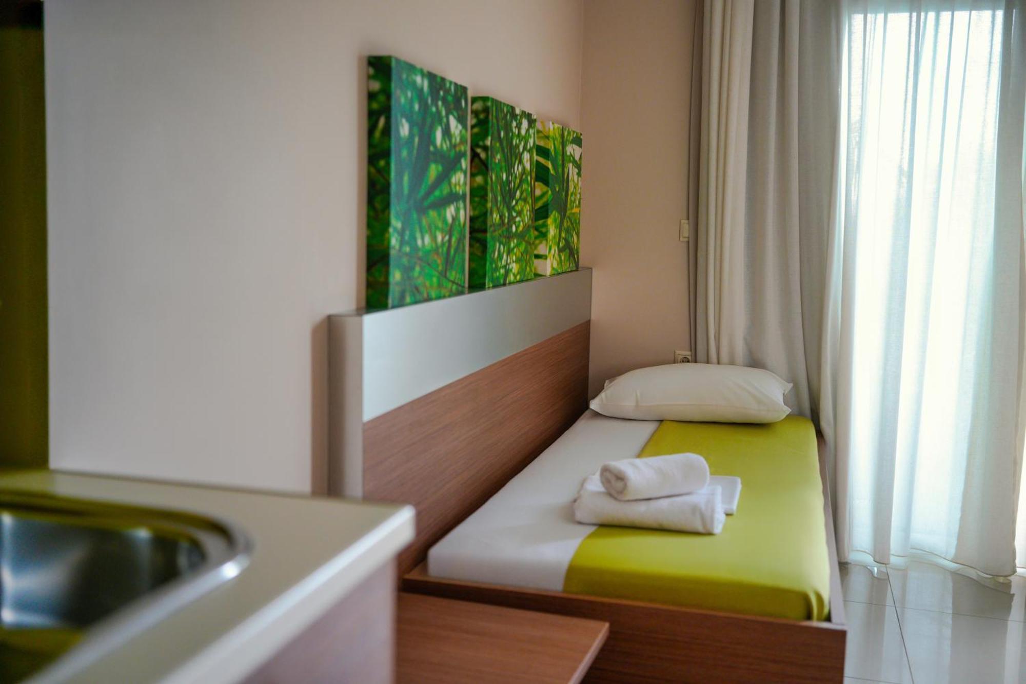 Relax Hotel Paleochora Buitenkant foto